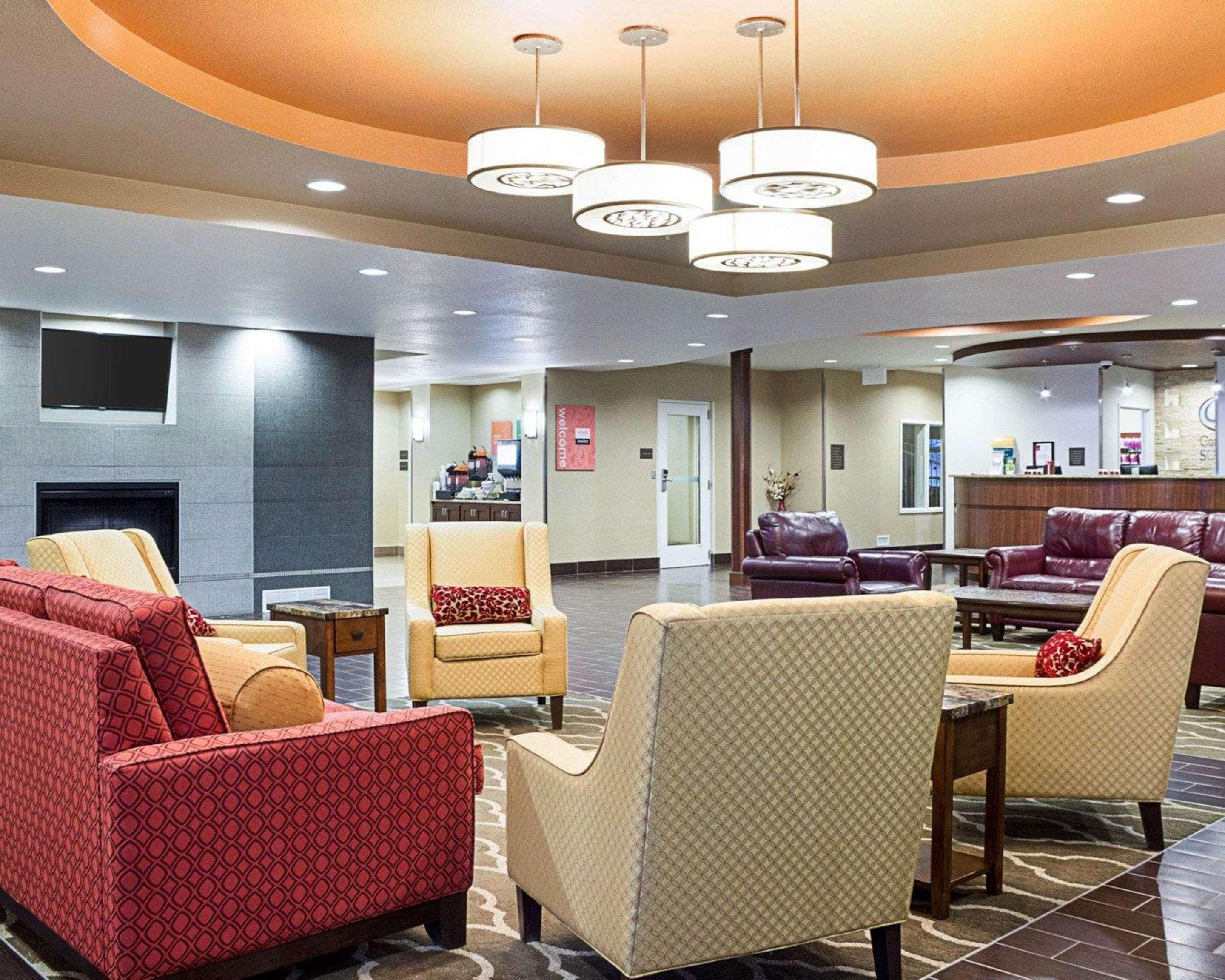 Comfort Suites Minot Ngoại thất bức ảnh