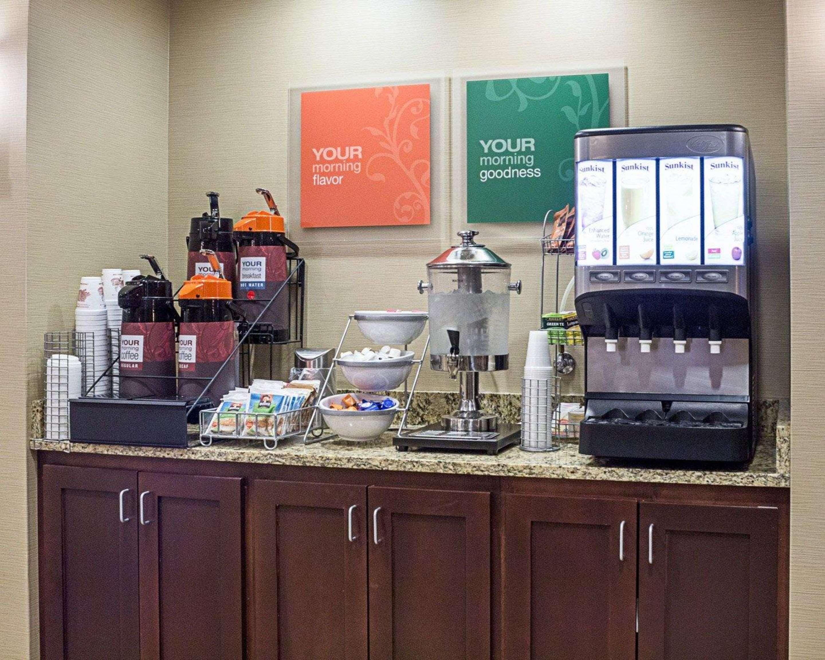 Comfort Suites Minot Ngoại thất bức ảnh