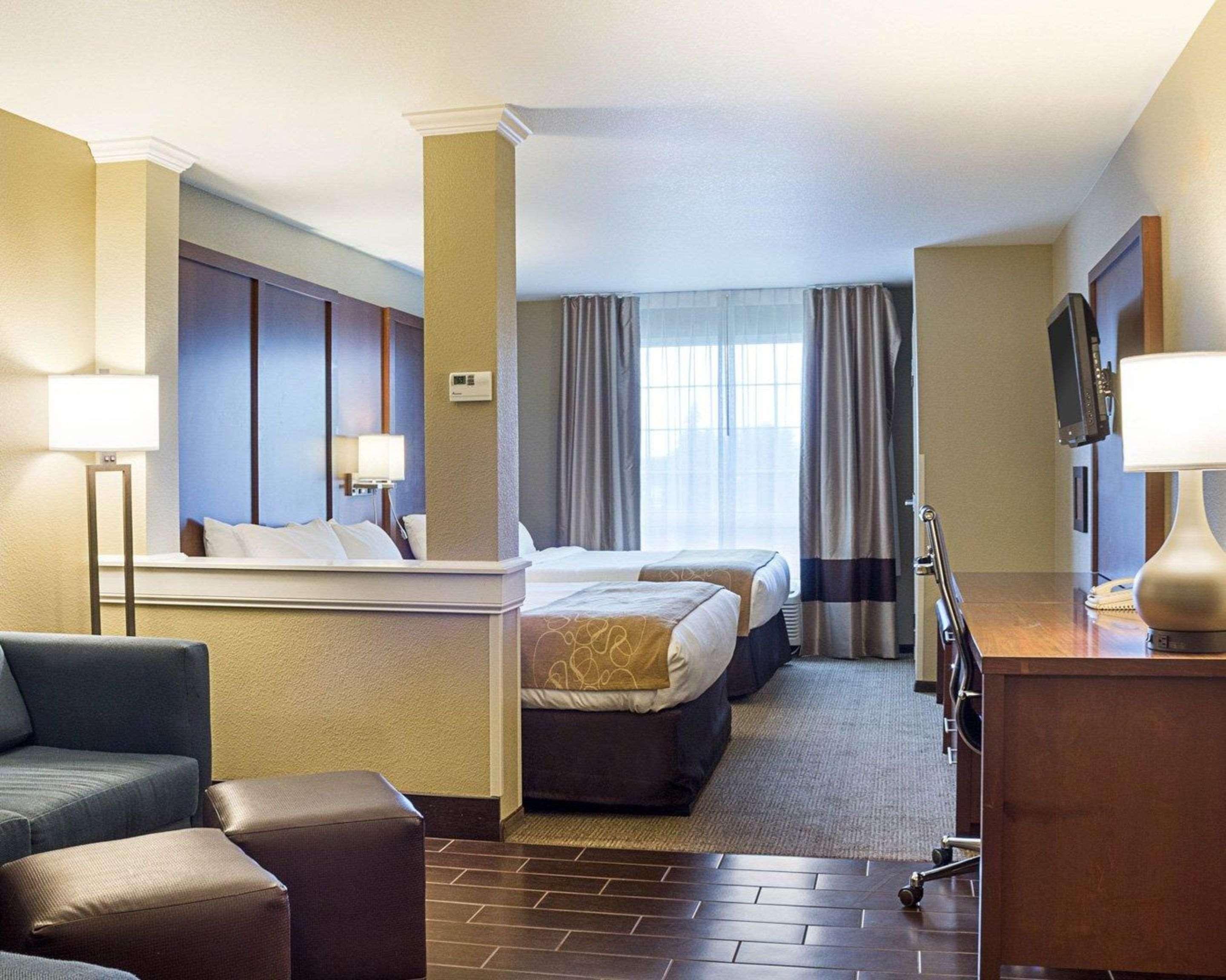 Comfort Suites Minot Ngoại thất bức ảnh