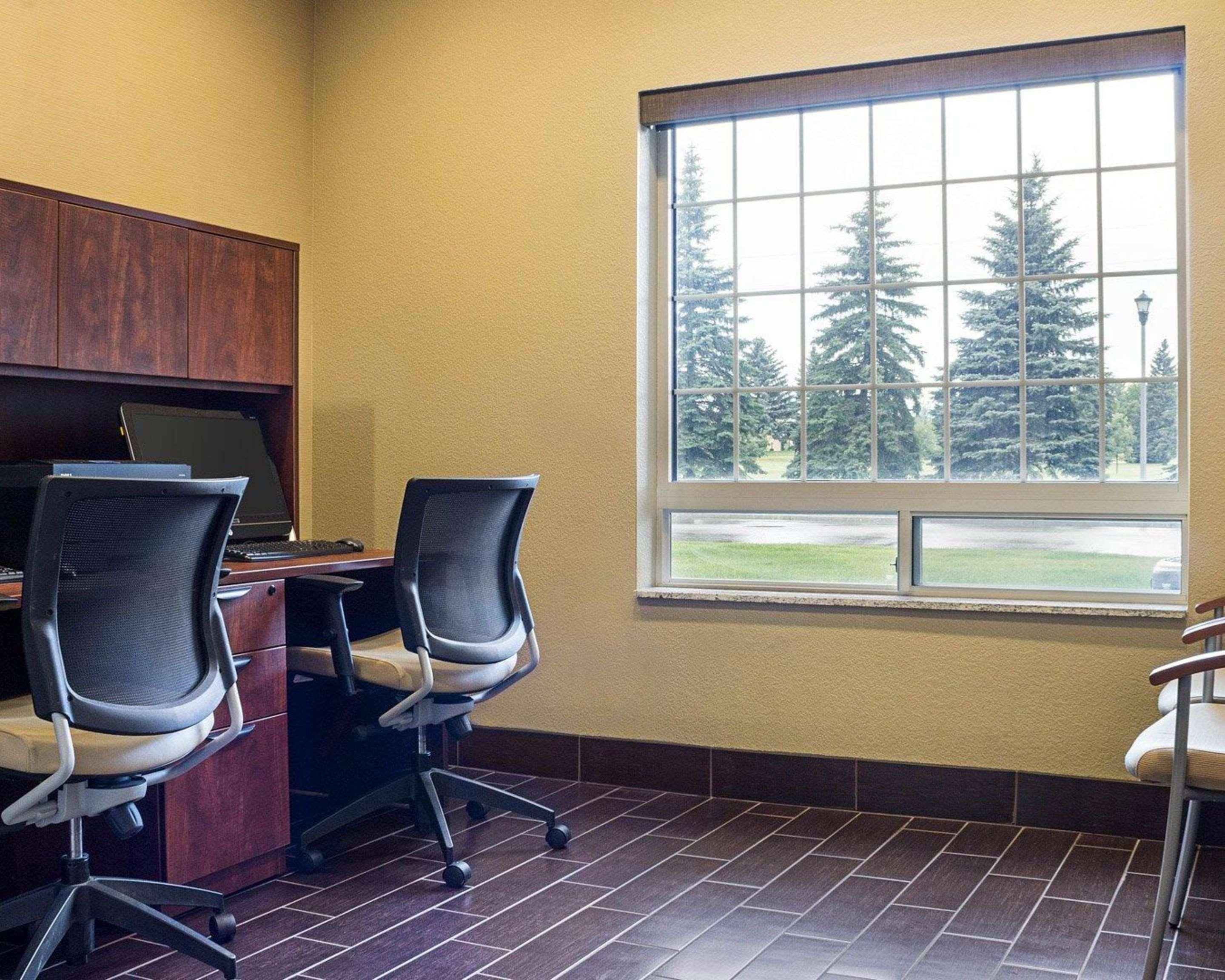 Comfort Suites Minot Ngoại thất bức ảnh