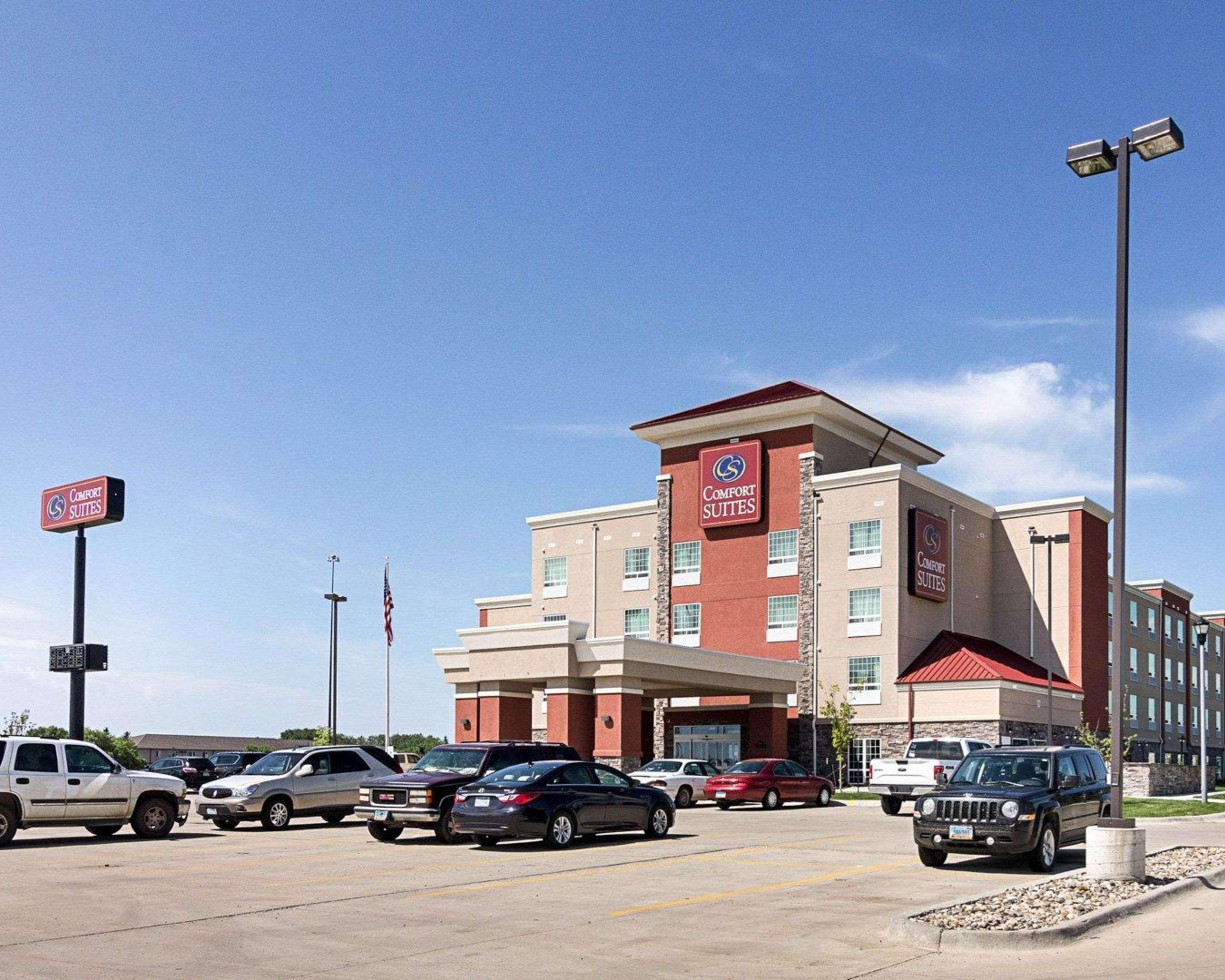 Comfort Suites Minot Ngoại thất bức ảnh