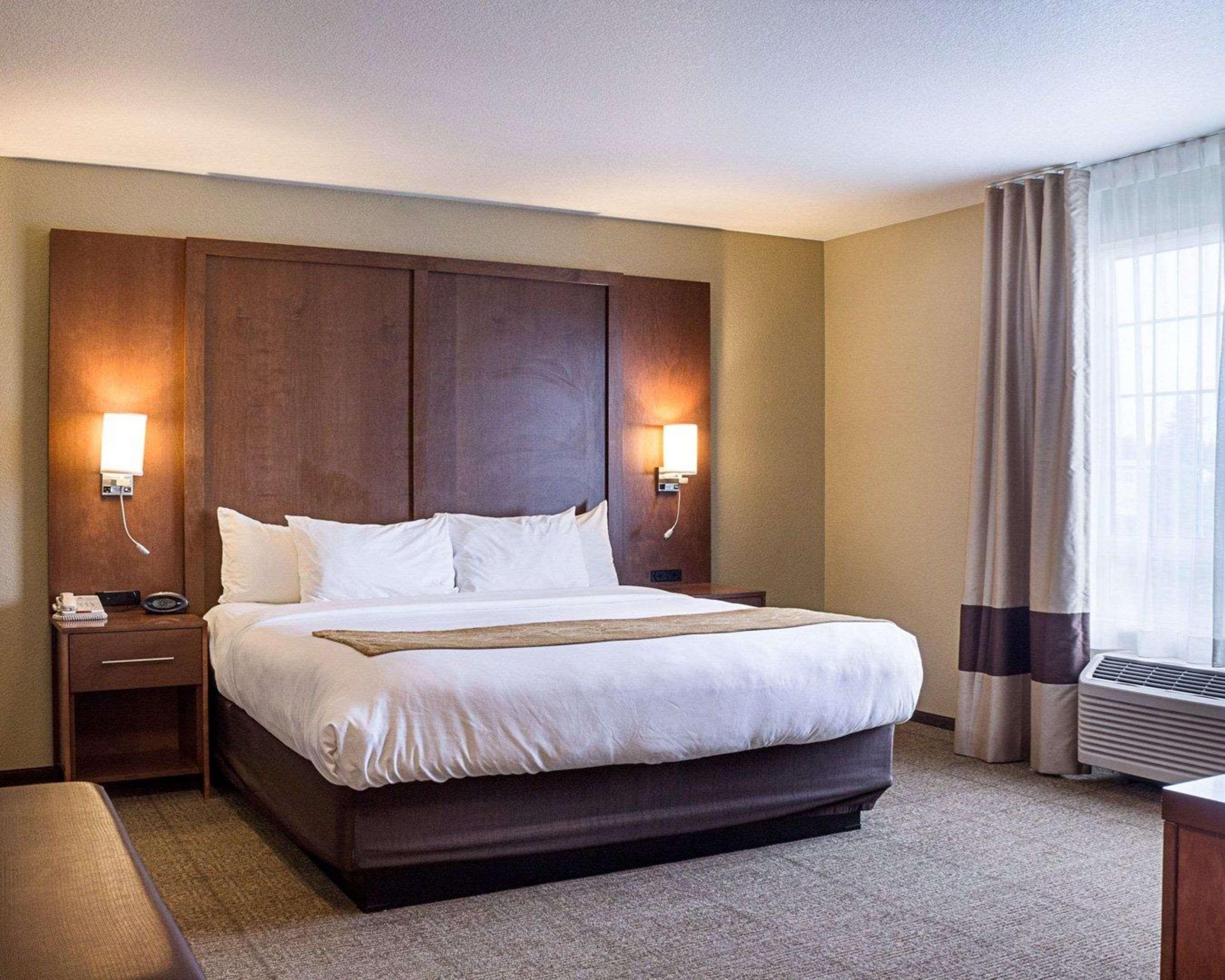 Comfort Suites Minot Ngoại thất bức ảnh