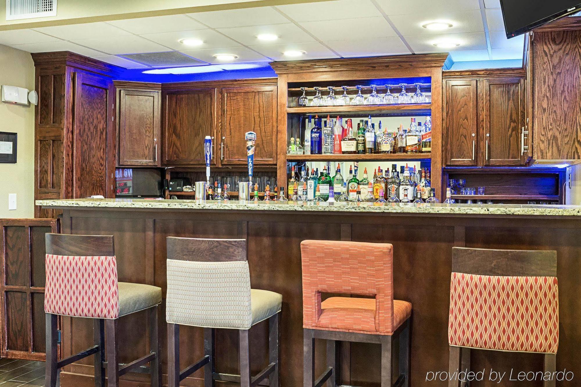 Comfort Suites Minot Ngoại thất bức ảnh